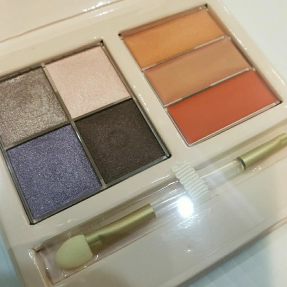0915 Mary Kay makeup pallet Discontinued